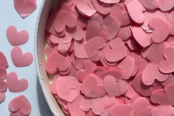 Конфетти тишью сердечки розовые более темные 1,5 см (143) 20 г