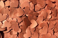 Конфетти тишью сердечки темно-коричневые 1,5 см (34) 20 г